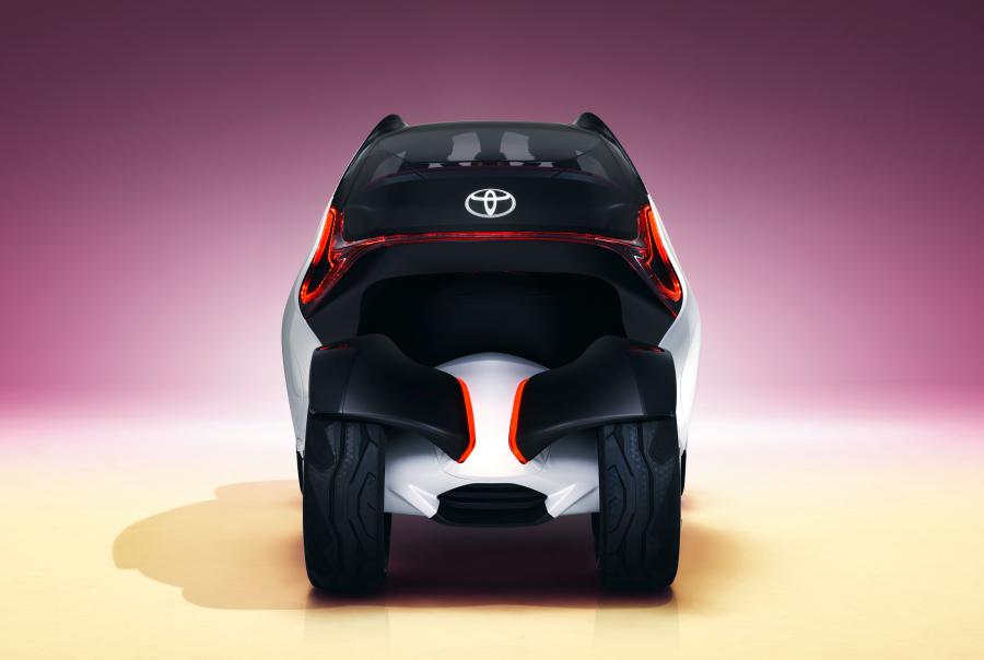  Toyota i-TRIL Concept 2017 года  (фото 20 из 22)